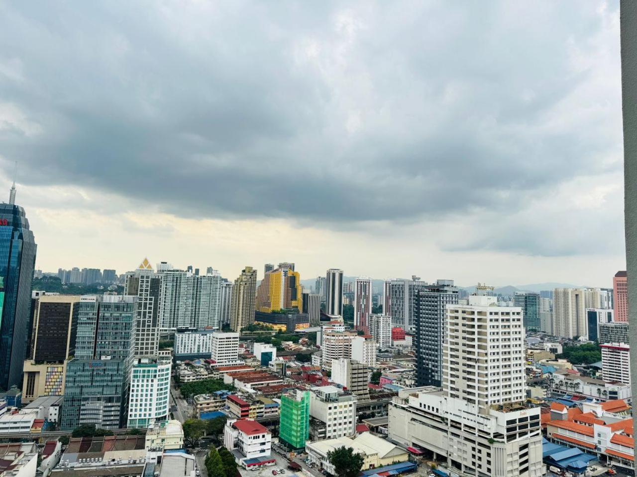 쿠알라룸푸르 The Luxe Colony Klcc 아파트 외부 사진