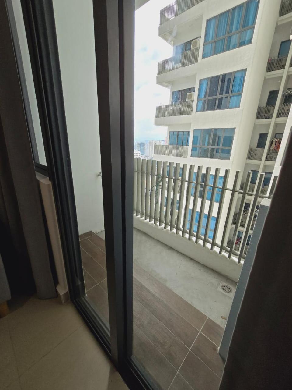 쿠알라룸푸르 The Luxe Colony Klcc 아파트 외부 사진